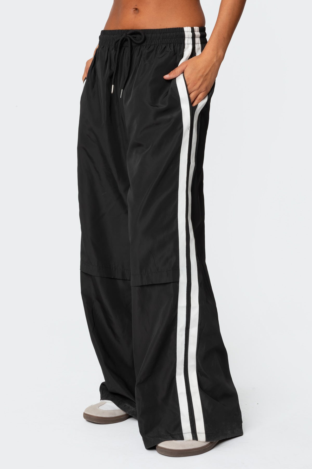 BLACK TRACK PANTS